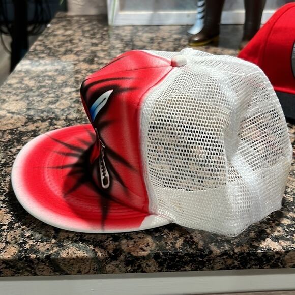 Marvel Deadpool Trucker Baseball Hat Mesh back Adjustable - Picture 3 of 6